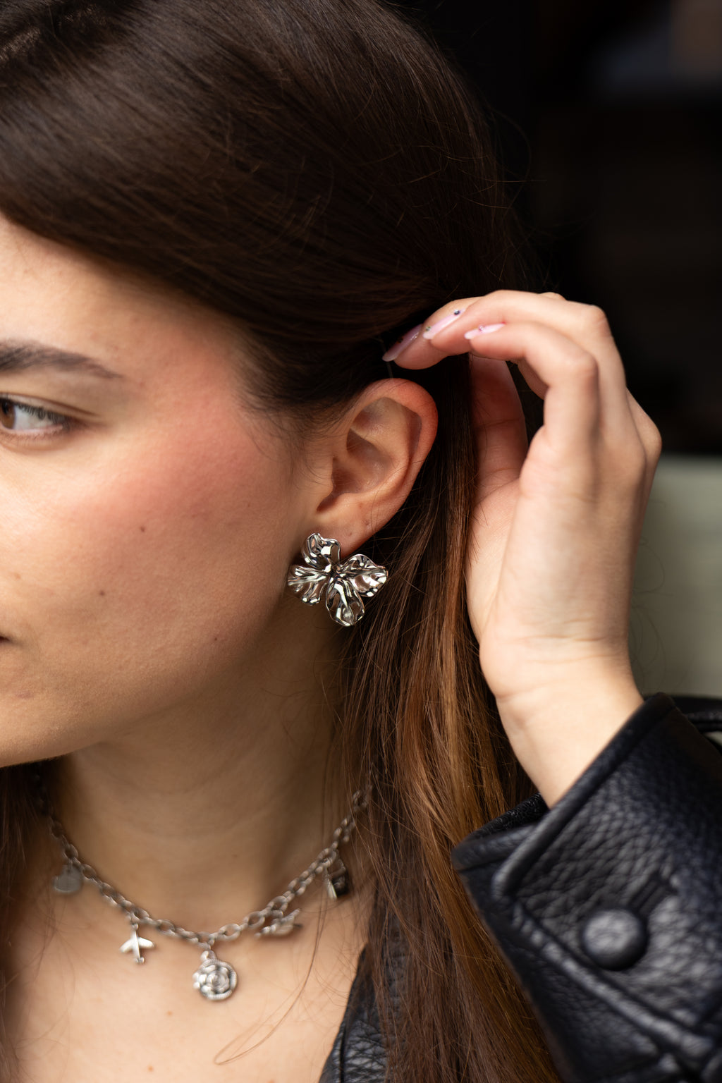 Lilia - Boucles Fleur Doré ou Argenté Boucle d'oreille