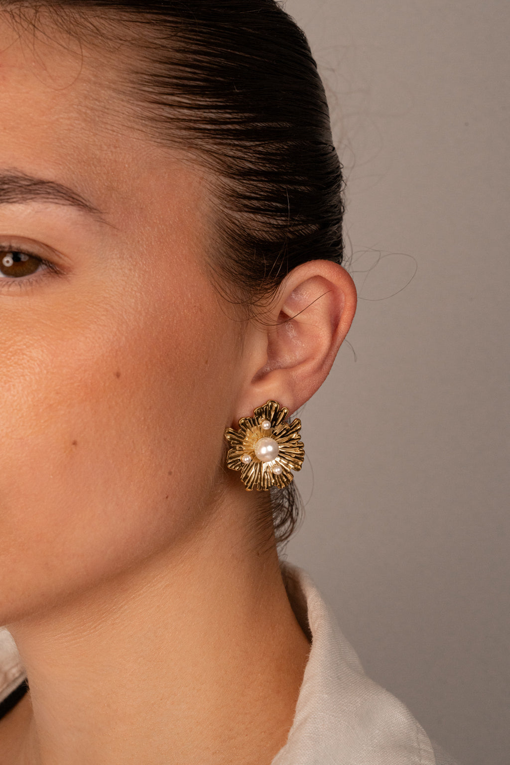 Perlita - Boucles Fleur Perlée Doré Boucle d'oreille